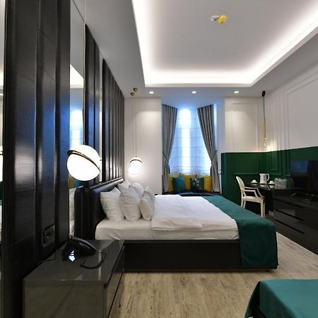 Royal Wellness And Spa Ruma Esterno foto