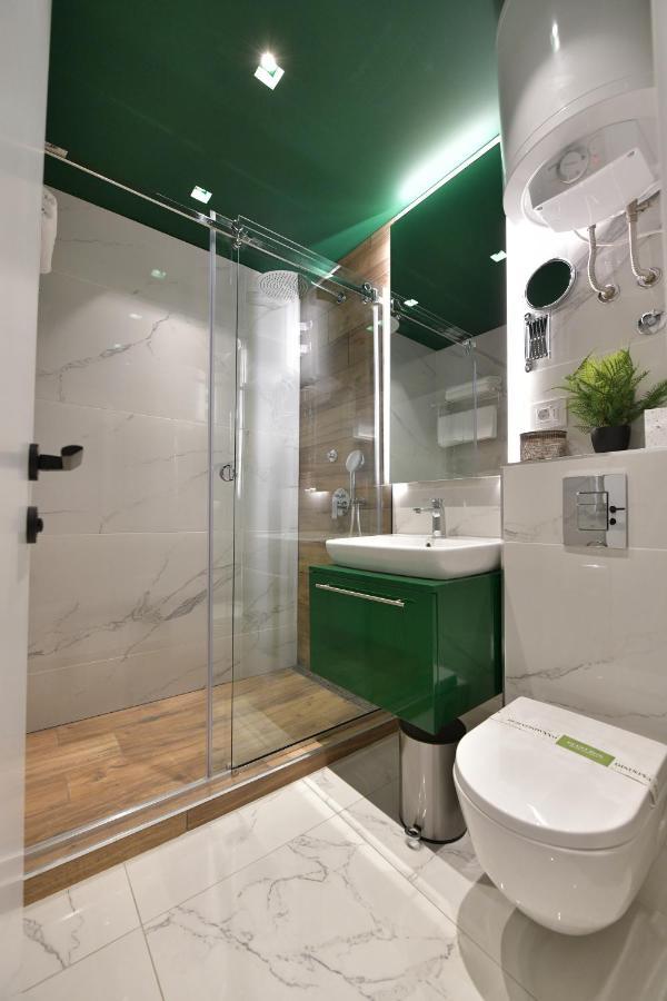 Royal Wellness And Spa Ruma Esterno foto