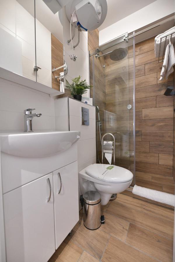 Royal Wellness And Spa Ruma Esterno foto