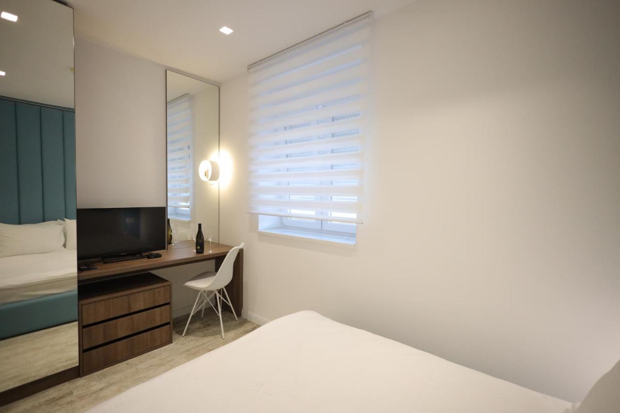 Royal Wellness And Spa Ruma Esterno foto
